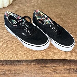 Vans Kids Black/Geo Print Canvas Sneakers
